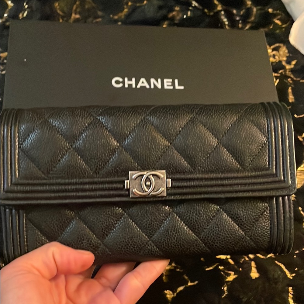 CHANEL Black Quilted Leather Wristlet